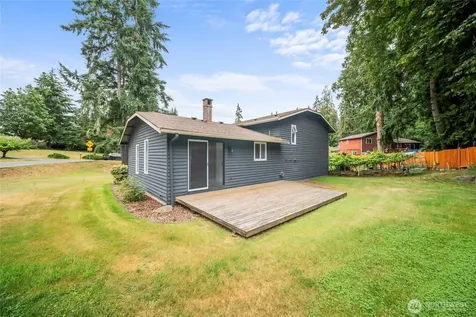 3995 Fischer Park Avenue NE Bremerton WA 98310