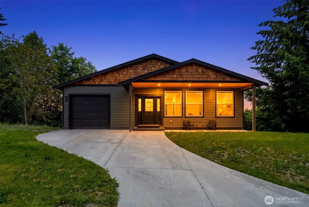 254 Skyler Way Eatonville WA 98328