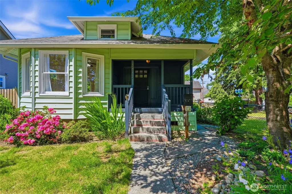 2312 Baker Avenue Everett WA 98201