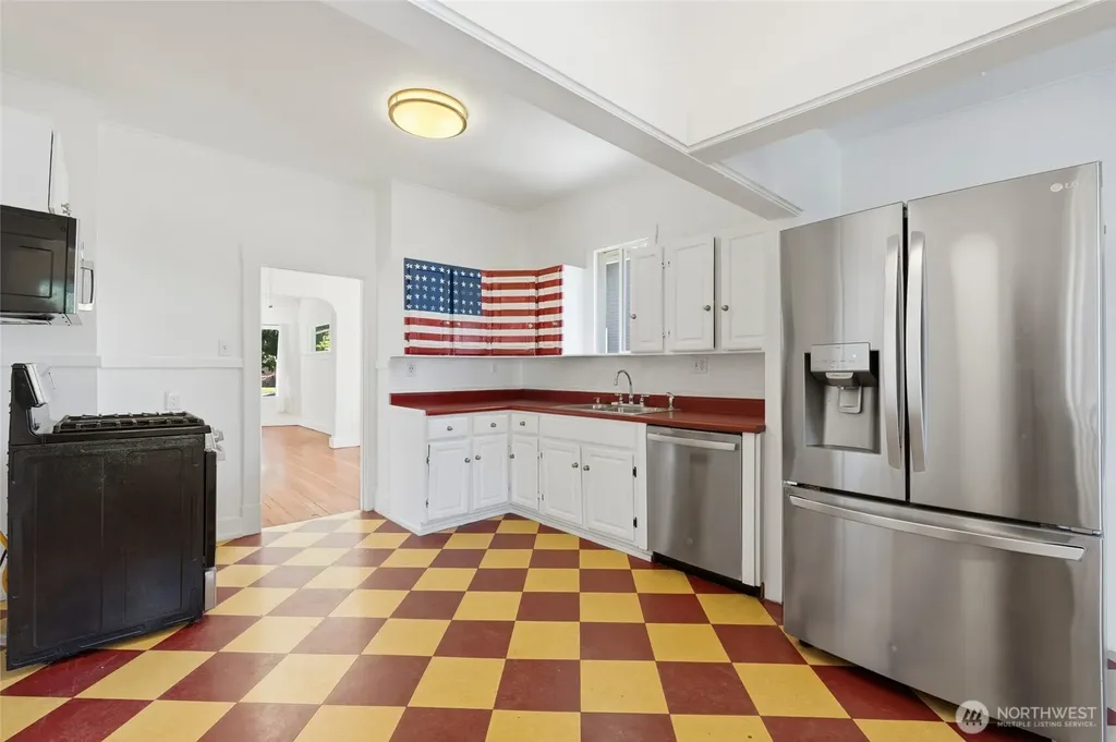 2312 Baker Avenue Everett WA 98201