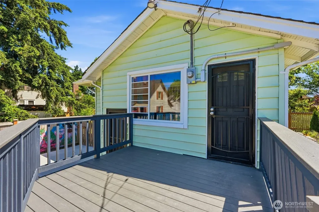 2312 Baker Avenue Everett WA 98201
