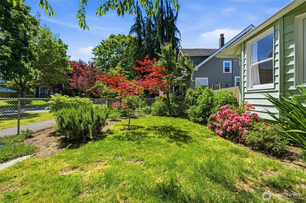 2312 Baker Avenue Everett WA 98201