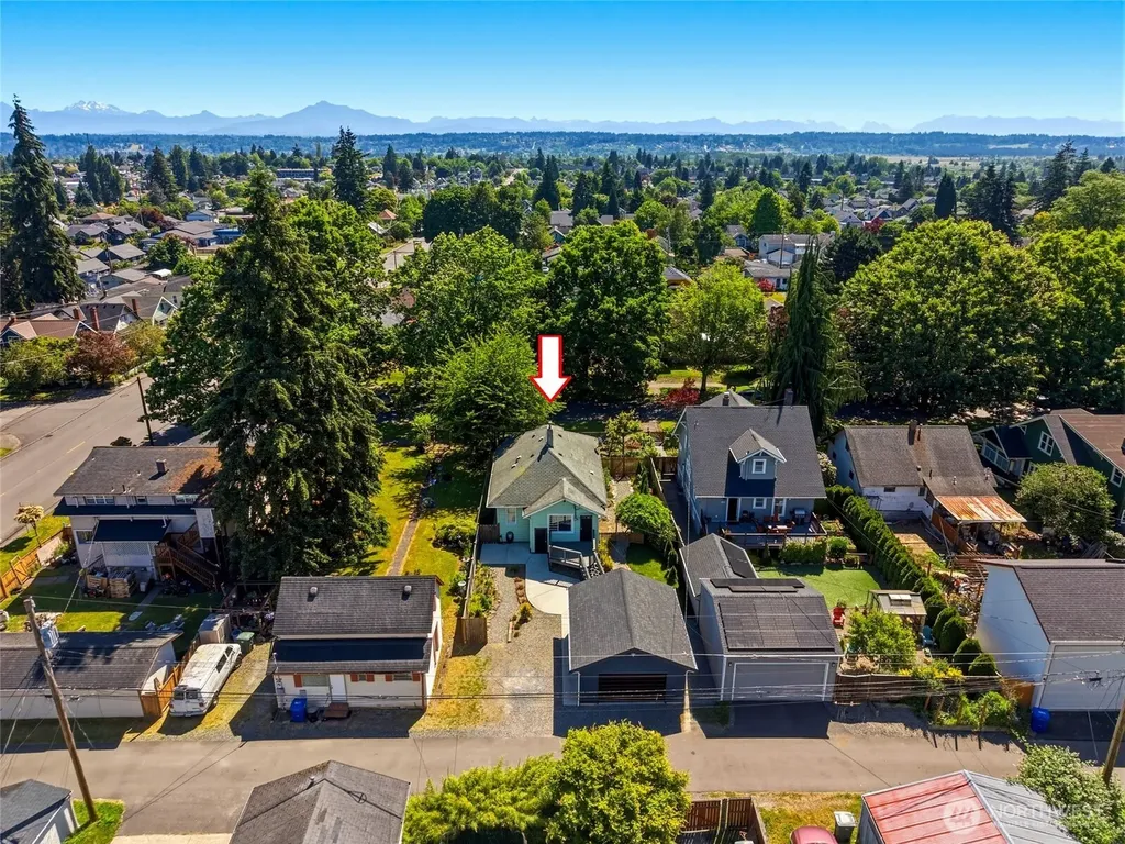 2312 Baker Avenue Everett WA 98201