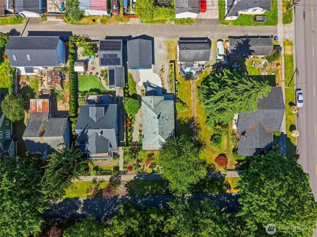 2312 Baker Avenue Everett WA 98201