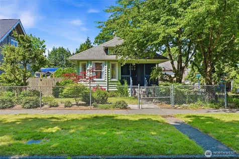 2312 Baker Avenue Everett WA 98201
