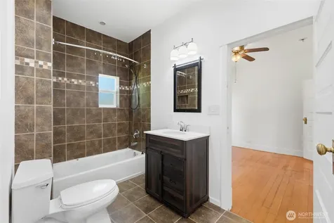 2312 Baker Avenue Everett WA 98201