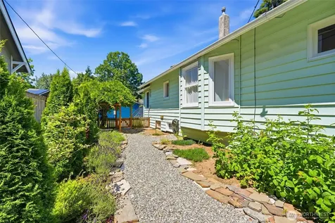 2312 Baker Avenue Everett WA 98201