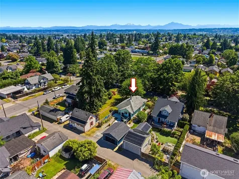 2312 Baker Avenue Everett WA 98201