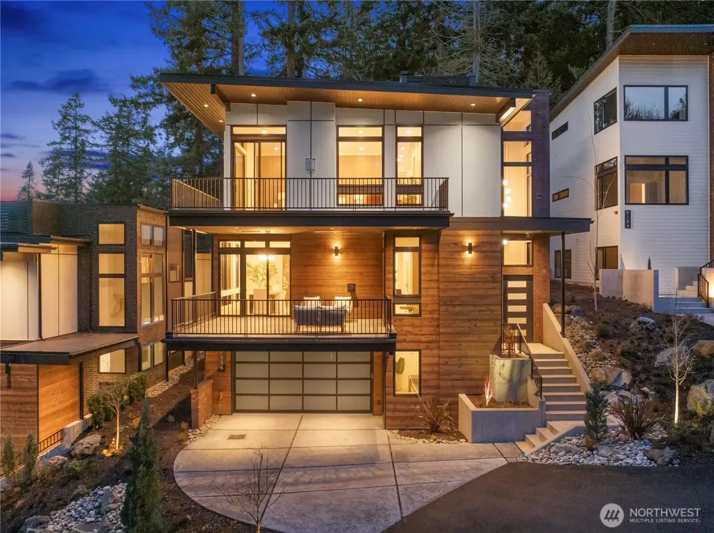 7116 NE 119th Lane Kirkland WA 98034