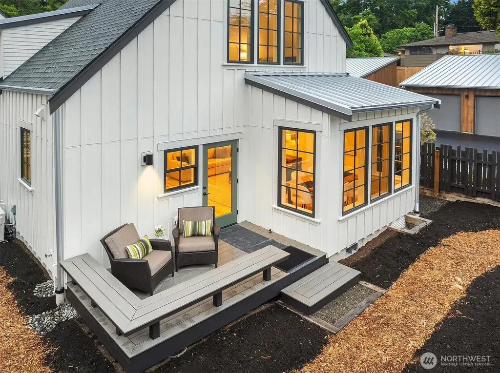 2218 NE 125th Street Seattle WA 98125