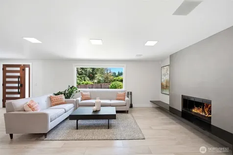14022 Meridian Avenue S Everett WA 98208