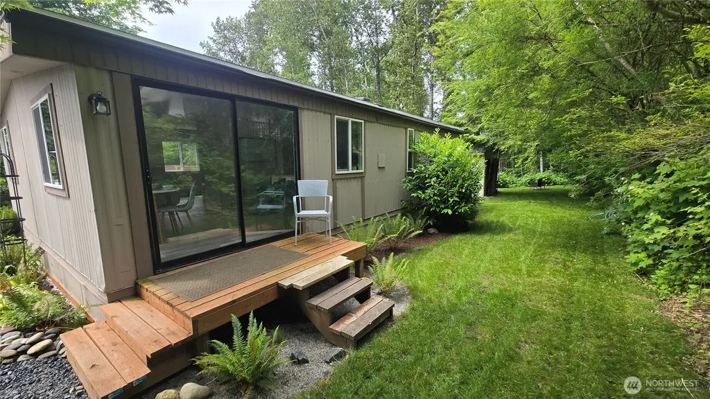 2284 Yew Street Bellingham WA 98229