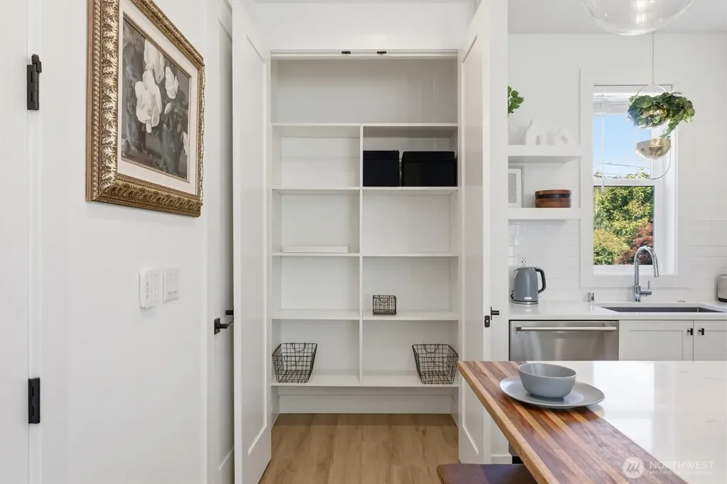 2853 NW 63rd Street Seattle WA 98107