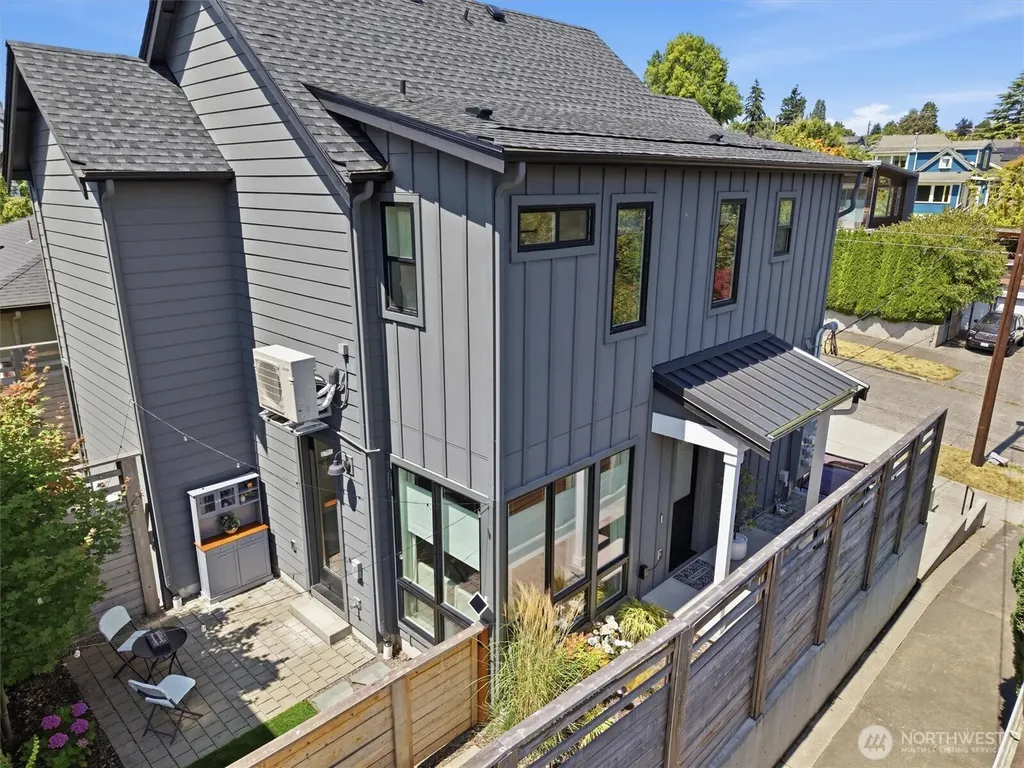 2853 NW 63rd Street Seattle WA 98107