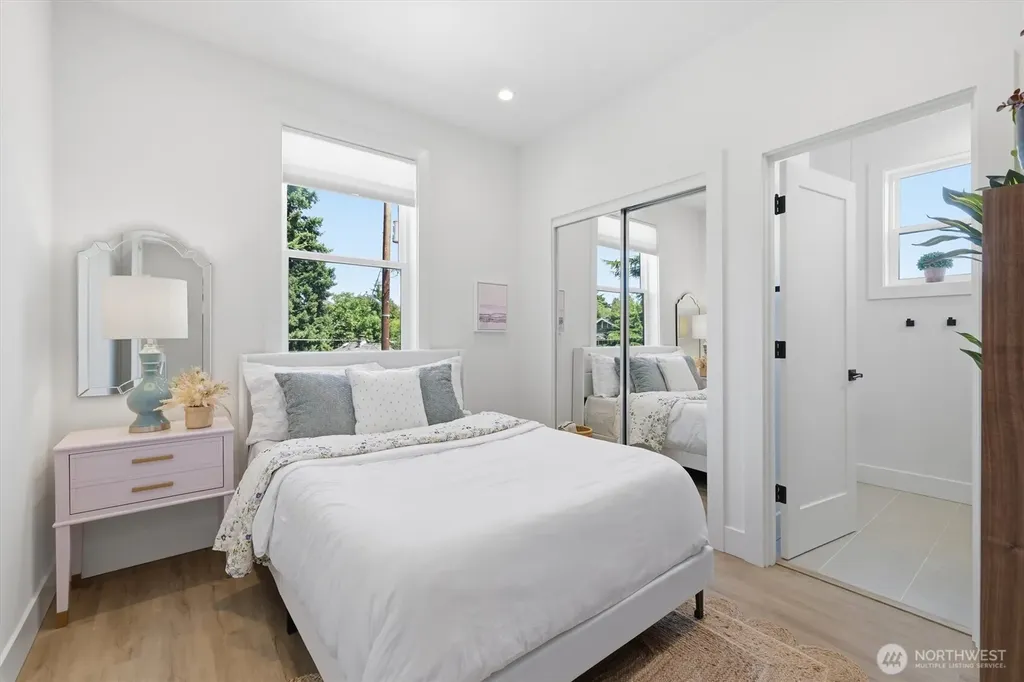 2853 NW 63rd Street Seattle WA 98107