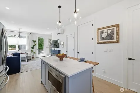 2853 NW 63rd Street Seattle WA 98107