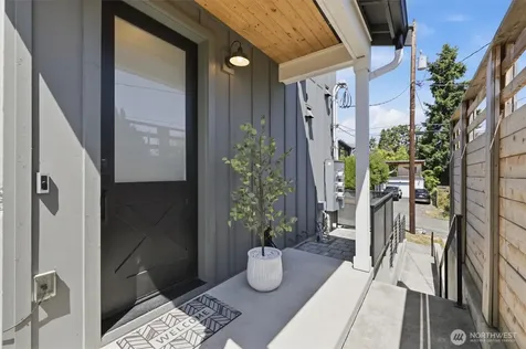 2853 NW 63rd Street Seattle WA 98107
