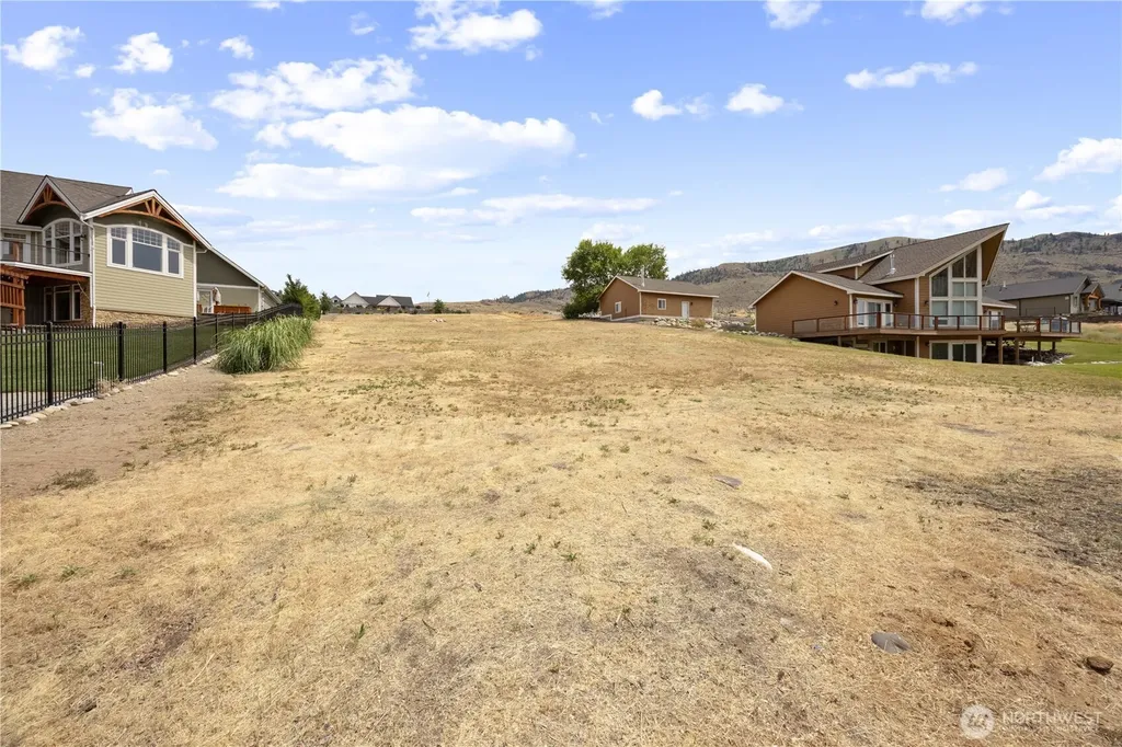 27 N Shore Drive Orondo WA 98843