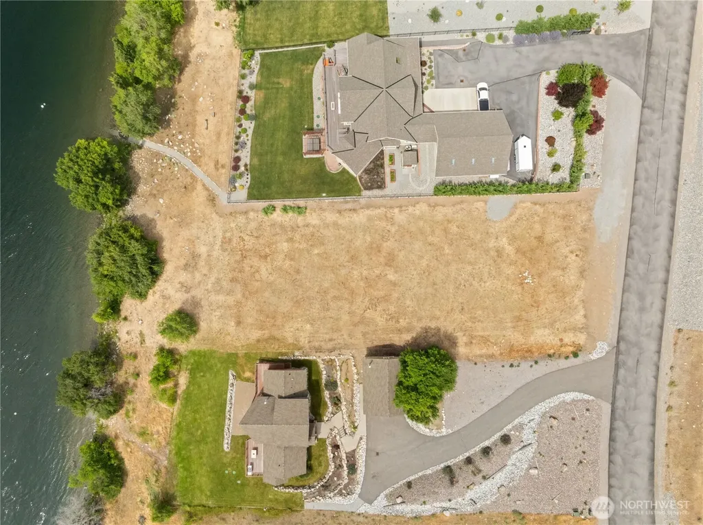 27 N Shore Drive Orondo WA 98843