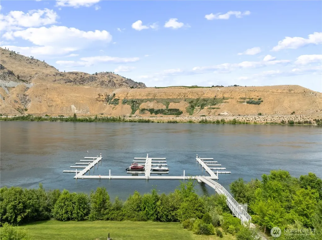 27 N Shore Drive Orondo WA 98843