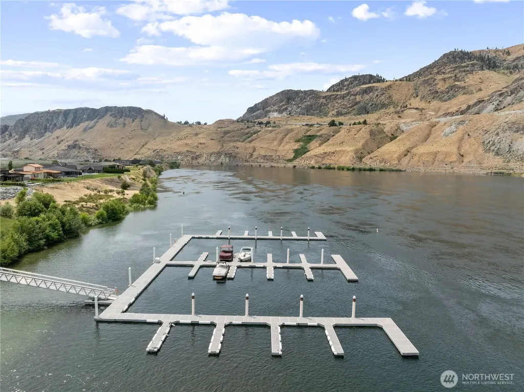 27 N Shore Drive Orondo WA 98843