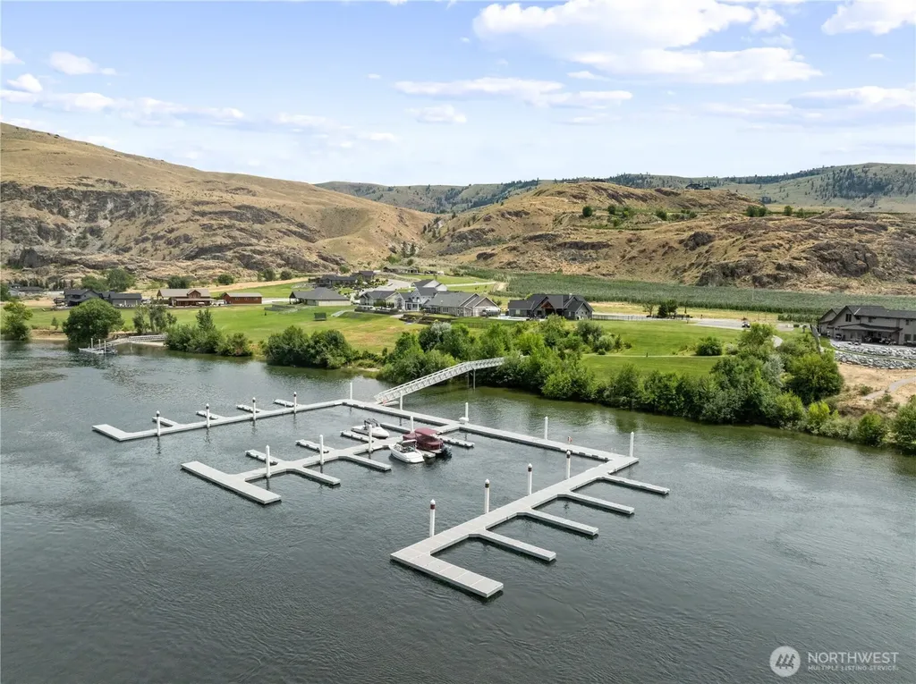 27 N Shore Drive Orondo WA 98843