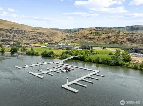 27 N Shore Drive Orondo WA 98843