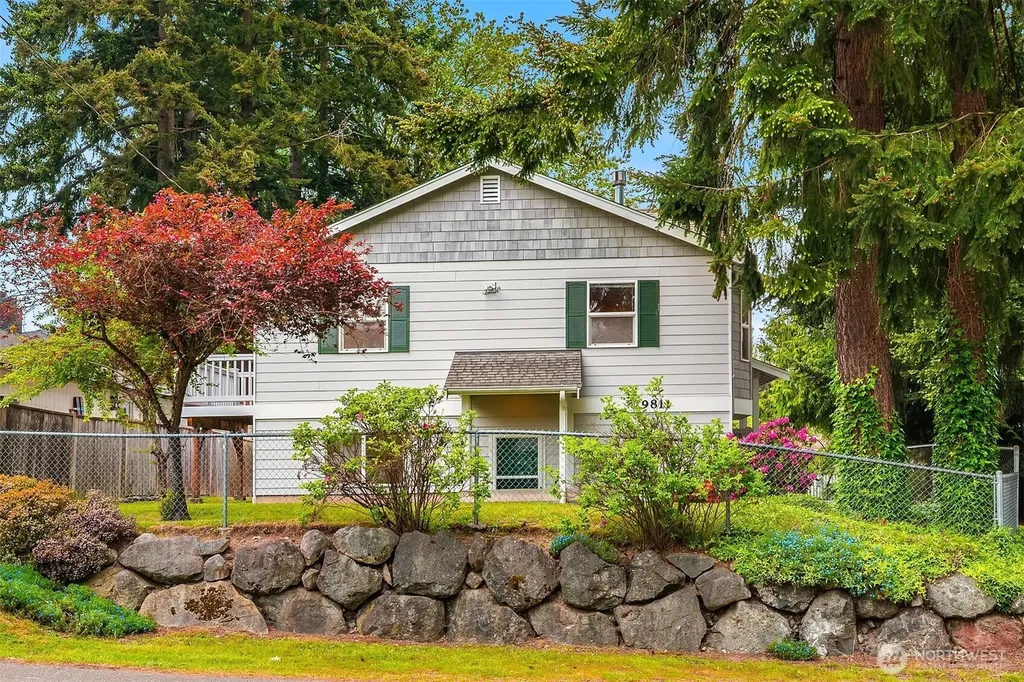19811 Wallingford Avenue N Shoreline WA 98133