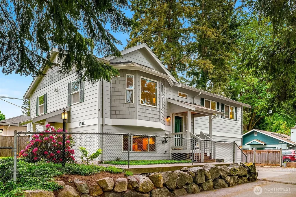 19811 Wallingford Avenue N Shoreline WA 98133