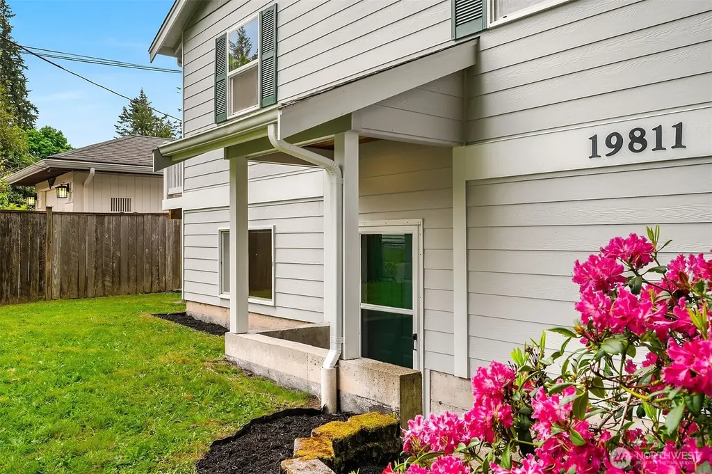 19811 Wallingford Avenue N Shoreline WA 98133