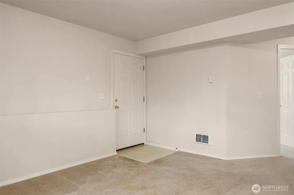 19811 Wallingford Avenue N Shoreline WA 98133