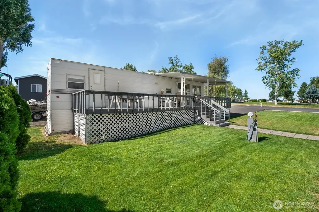 7037 E Highway 262 Othello WA 99344