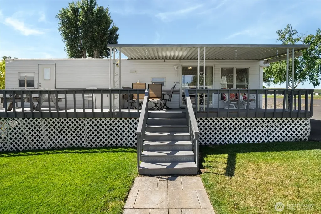 7037 E Highway 262 Othello WA 99344