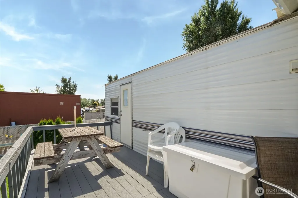 7037 E Highway 262 Othello WA 99344