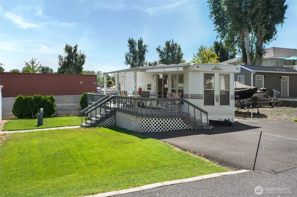 7037 E Highway 262 Othello WA 99344
