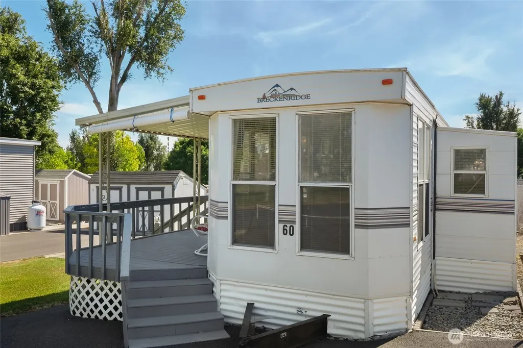 7037 E Highway 262 Othello WA 99344