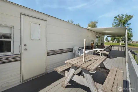7037 E Highway 262 Othello WA 99344