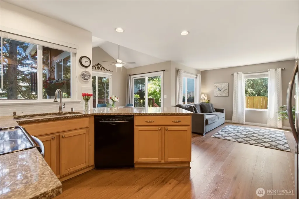 1006 167th Street SW Lynnwood WA 98037