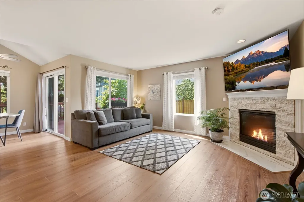 1006 167th Street SW Lynnwood WA 98037