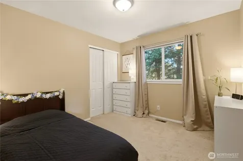 1006 167th Street SW Lynnwood WA 98037