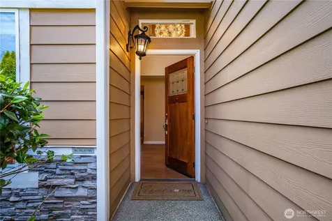 1006 167th Street SW Lynnwood WA 98037