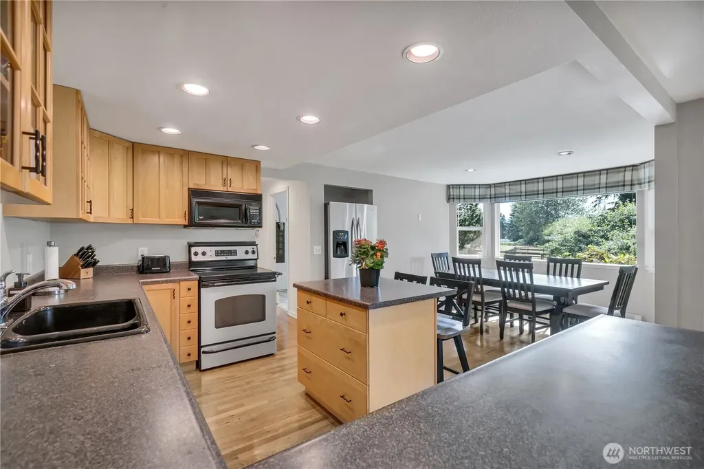 37122 200th Avenue SE Auburn WA 98092