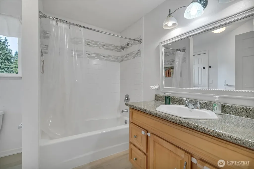 37122 200th Avenue SE Auburn WA 98092
