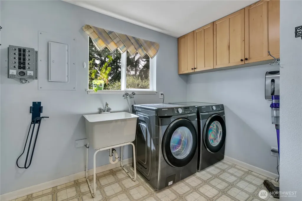 37122 200th Avenue SE Auburn WA 98092