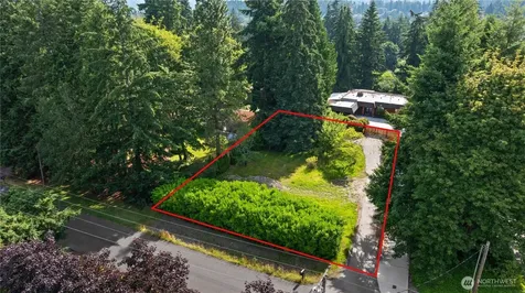 9811 74th Avenue E Puyallup WA 98373