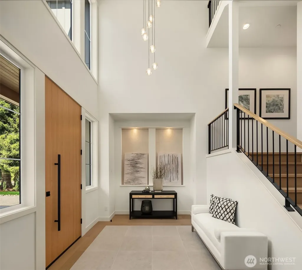 10223 NE 24th Street Bellevue WA 98004
