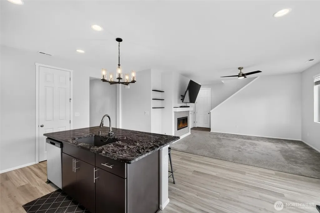15742 58th Street Ct E Sumner WA 98390