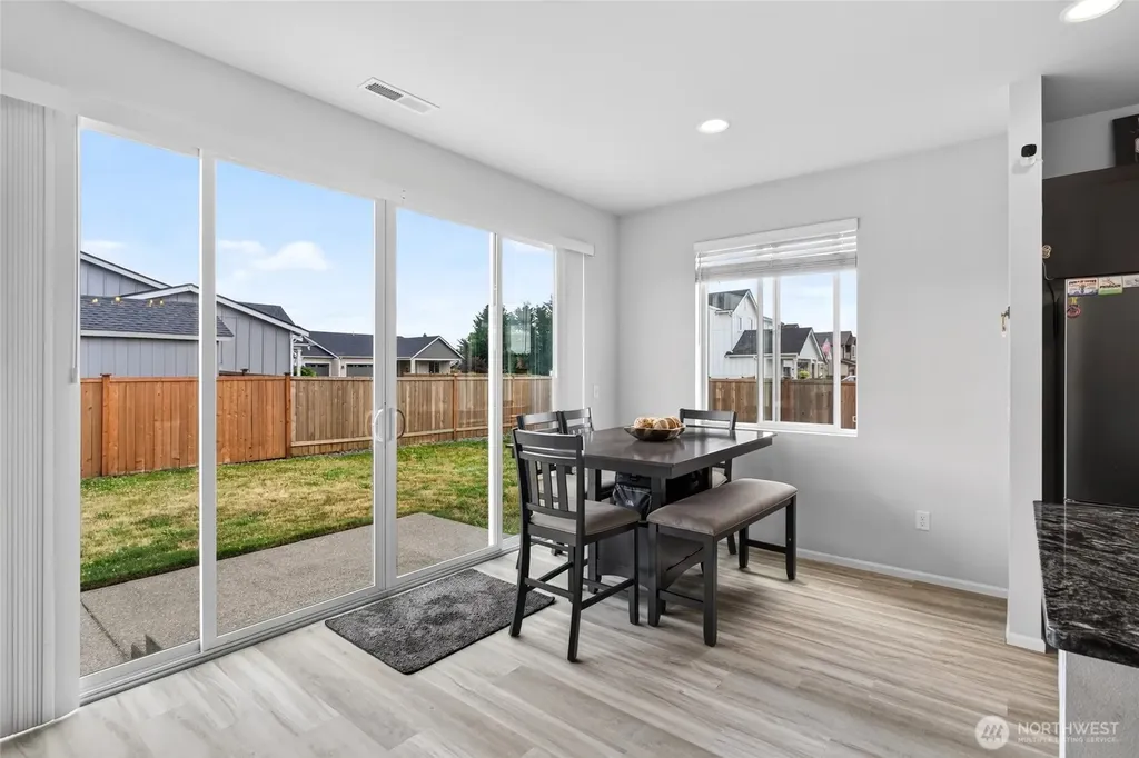 15742 58th Street Ct E Sumner WA 98390