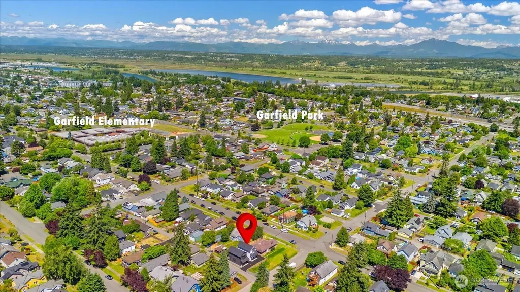2817 25th Street Everett WA 98201