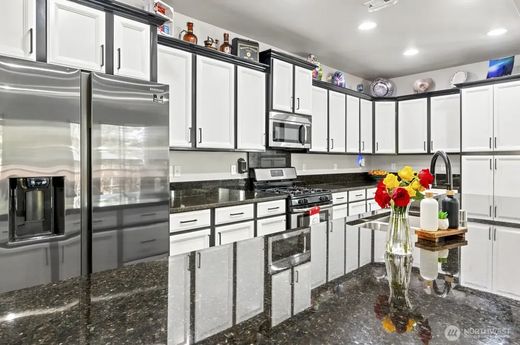 8825 Corona Ct Court NE Lacey WA 98516